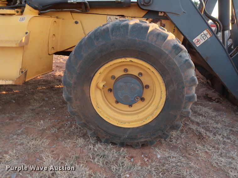 image for item DG4243 2005 Volvo BL70 backhoe