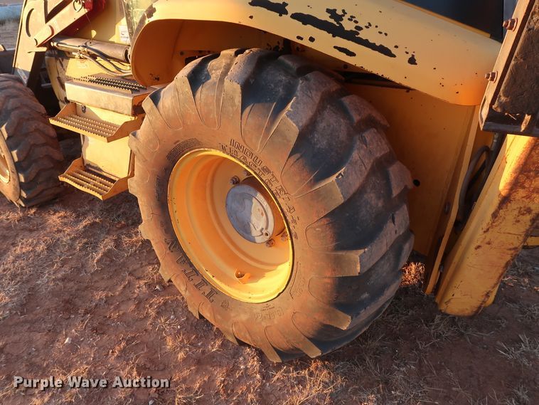 image for item DG4243 2005 Volvo BL70 backhoe