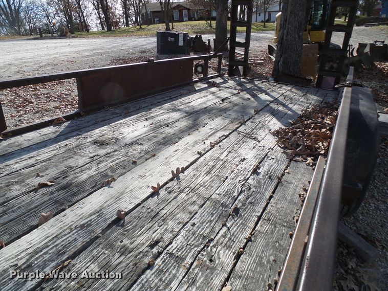 image for item DG5509 1987 shop built utility trailer