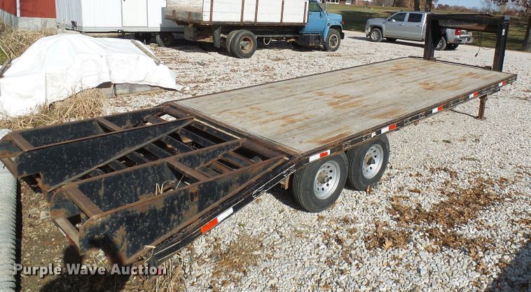 image for item DG5511 2005 shop built equipment trailer