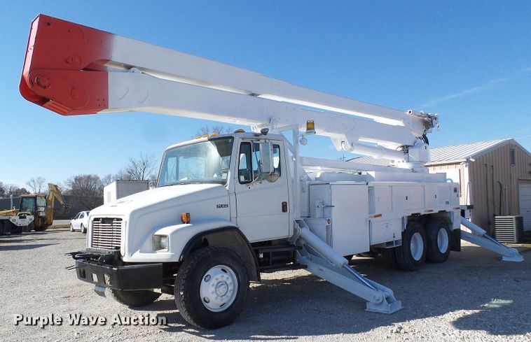image for item DG5521 2002 Freightliner FL80 bucket truck