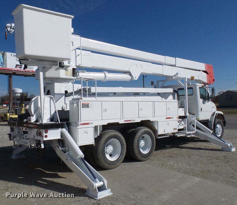 image for item DG5521 2002 Freightliner FL80 bucket truck