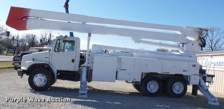 image for item DG5521 2002 Freightliner FL80 bucket truck
