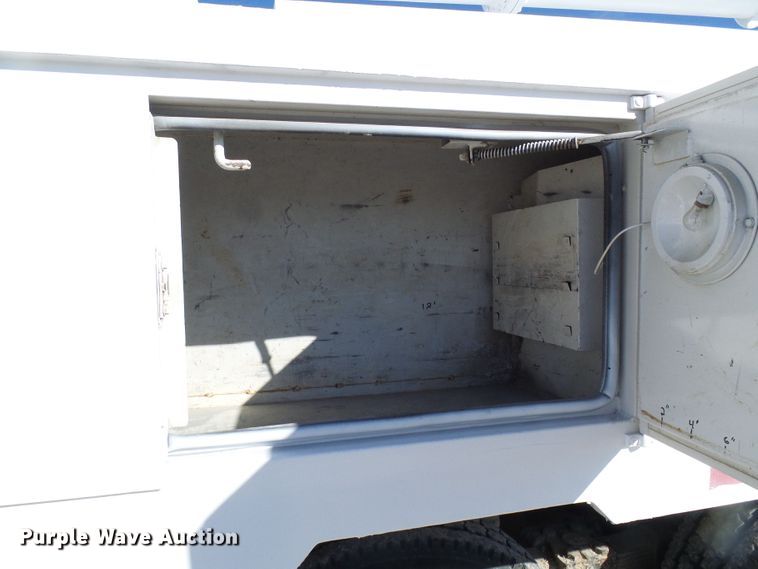 image for item DG5521 2002 Freightliner FL80 bucket truck