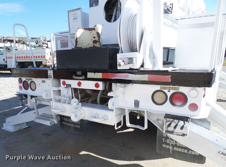 image for item DG5521 2002 Freightliner FL80 bucket truck