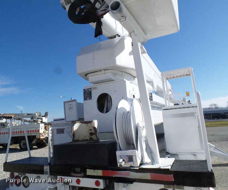 image for item DG5521 2002 Freightliner FL80 bucket truck