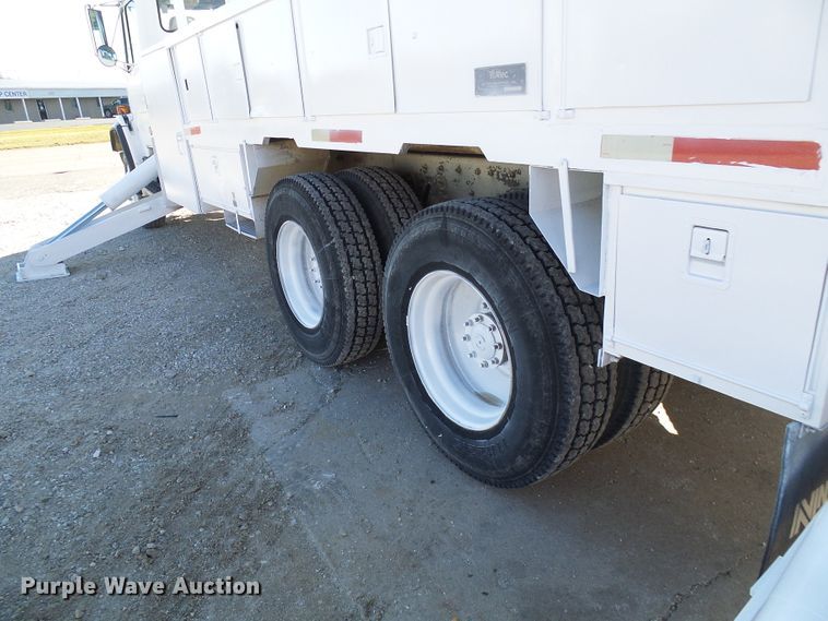 image for item DG5521 2002 Freightliner FL80 bucket truck