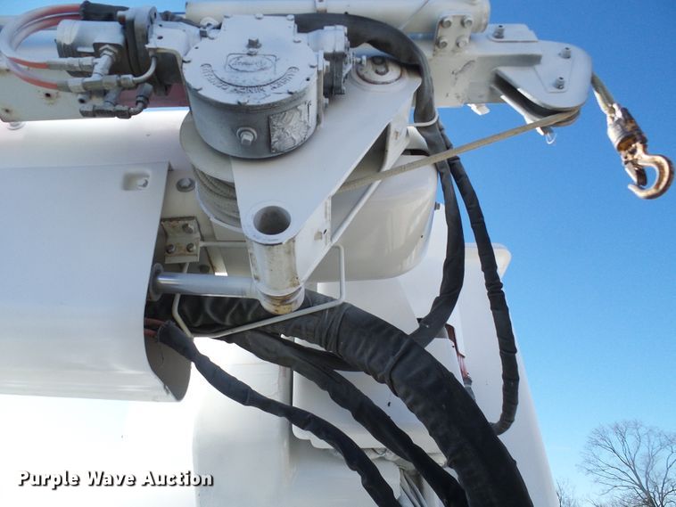 image for item DG5521 2002 Freightliner FL80 bucket truck