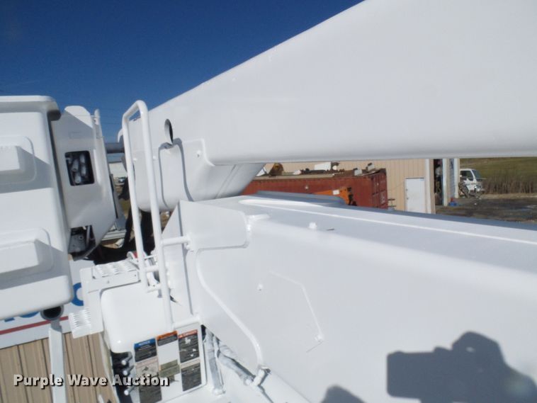 image for item DG5521 2002 Freightliner FL80 bucket truck