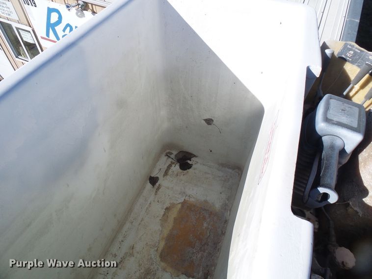 image for item DG5521 2002 Freightliner FL80 bucket truck