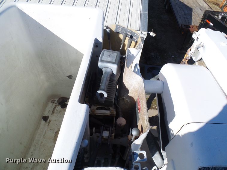 image for item DG5521 2002 Freightliner FL80 bucket truck