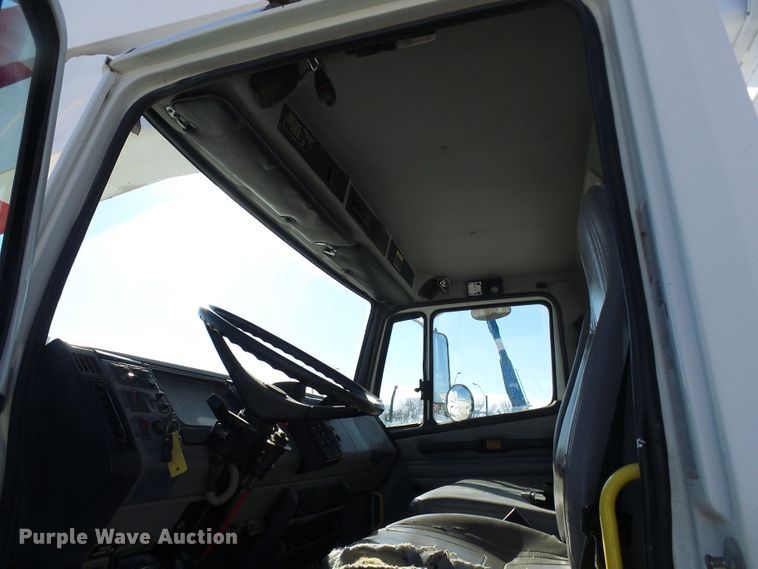 image for item DG5521 2002 Freightliner FL80 bucket truck