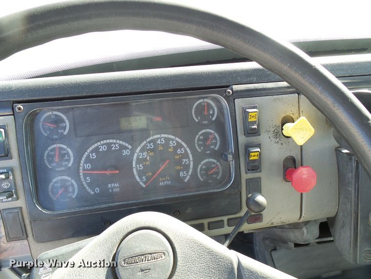 image for item DG5521 2002 Freightliner FL80 bucket truck