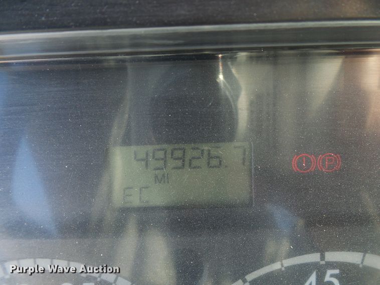 image for item DG5521 2002 Freightliner FL80 bucket truck