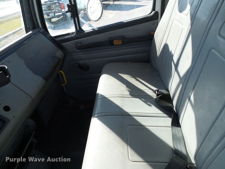 image for item DG5521 2002 Freightliner FL80 bucket truck