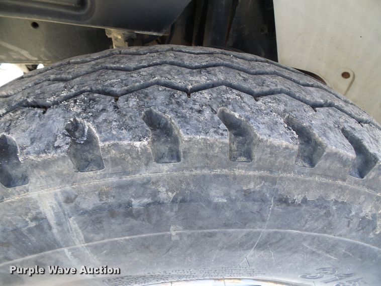 image for item DG5521 2002 Freightliner FL80 bucket truck