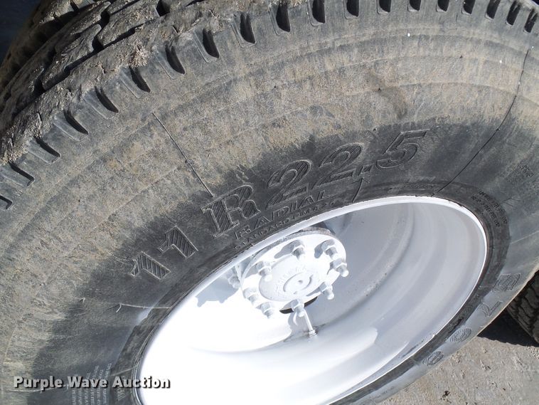 image for item DG5521 2002 Freightliner FL80 bucket truck