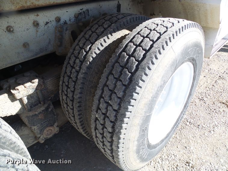 image for item DG5521 2002 Freightliner FL80 bucket truck