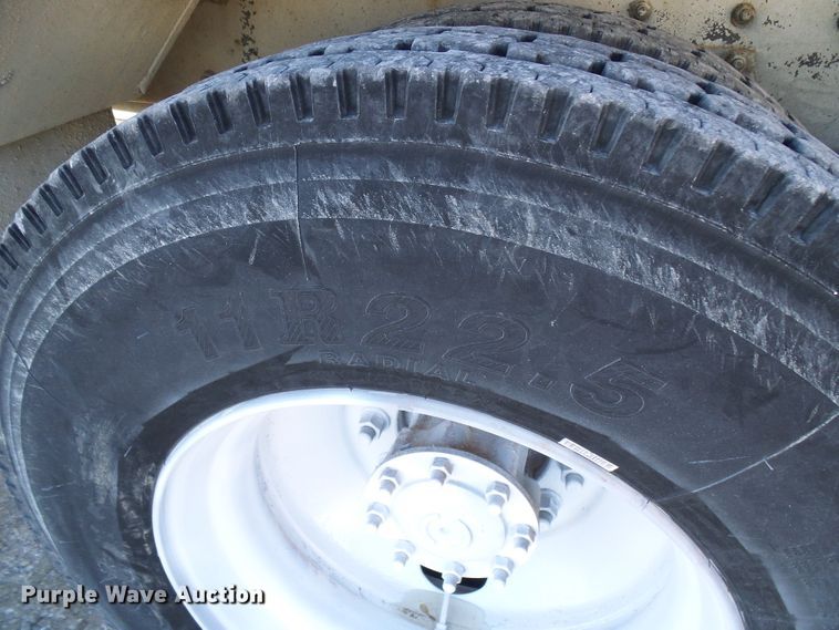 image for item DG5521 2002 Freightliner FL80 bucket truck