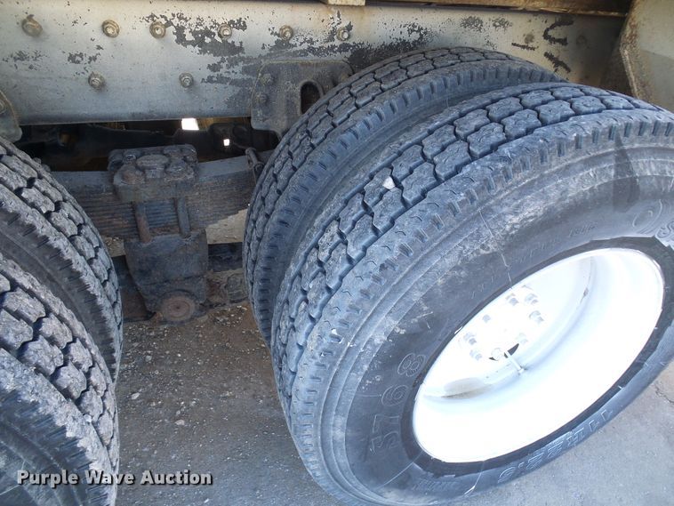 image for item DG5521 2002 Freightliner FL80 bucket truck