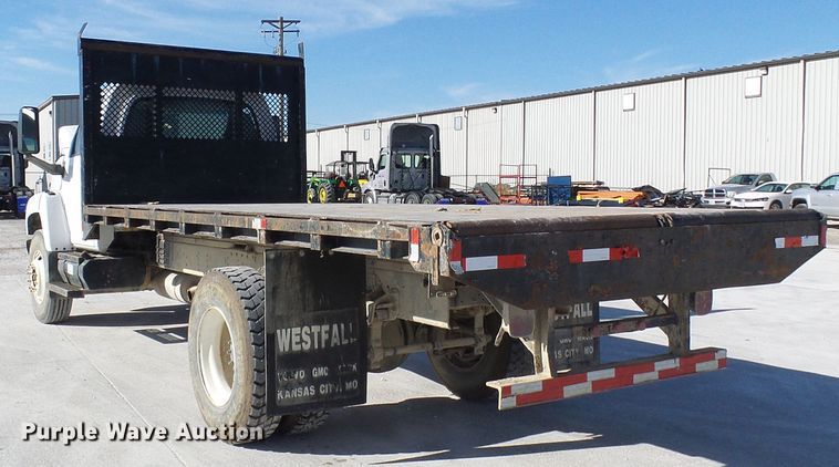 image for item DG5522 2005 GMC C7500 rollback truck