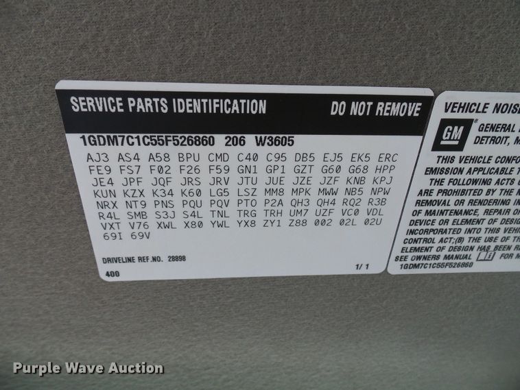 image for item DG5522 2005 GMC C7500 rollback truck