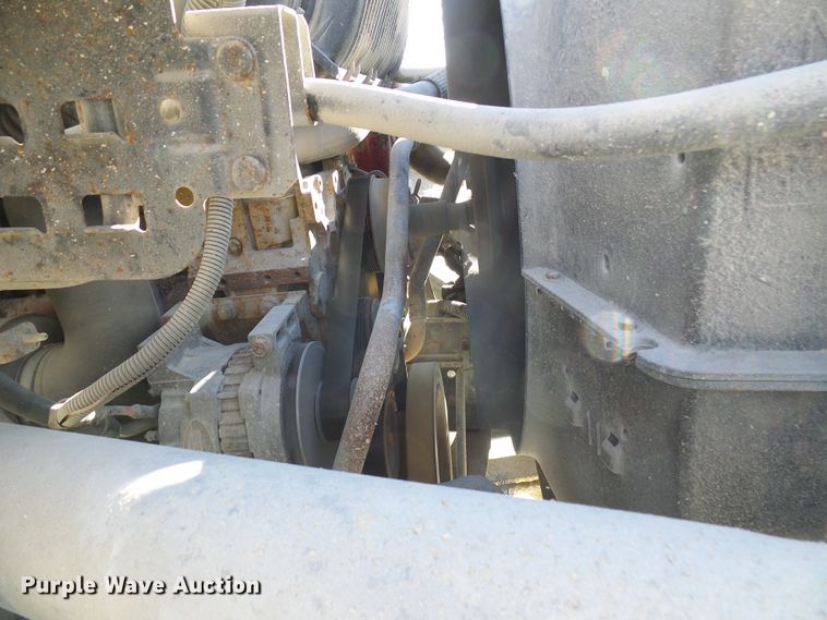 image for item DG5522 2005 GMC C7500 rollback truck