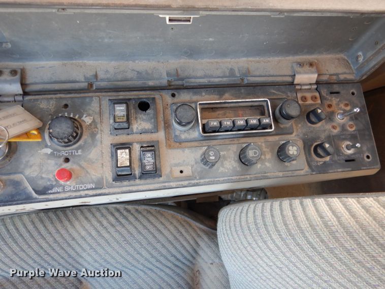 image for item DG5870 1991 Link Belt LS2800LF C Series II excavator