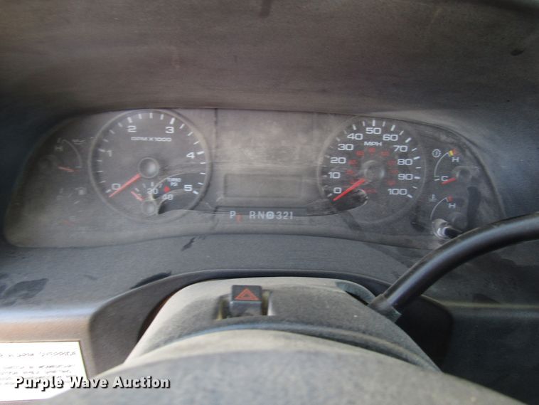 image for item DG6702 2006 Ford F550 Super Duty bucket truck