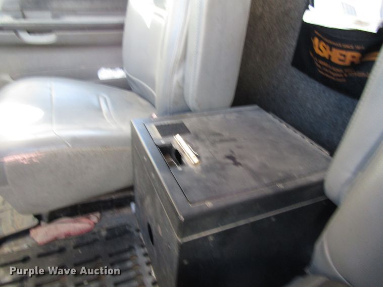 image for item DG6702 2006 Ford F550 Super Duty bucket truck