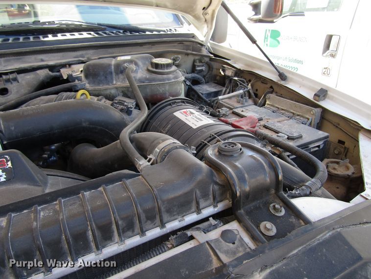 image for item DG6702 2006 Ford F550 Super Duty bucket truck