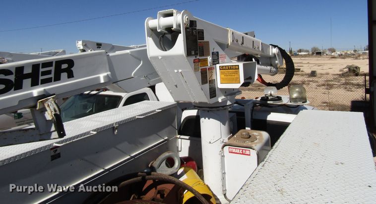 image for item DG6702 2006 Ford F550 Super Duty bucket truck