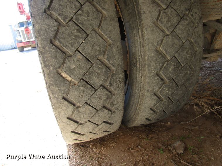 image for item DG6702 2006 Ford F550 Super Duty bucket truck