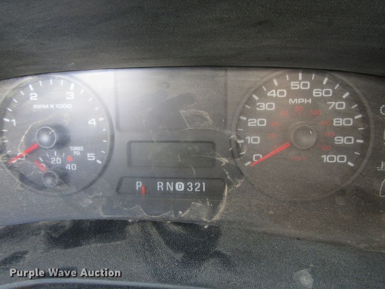 image for item DG6703 2005 Ford F550 Super Duty bucket truck