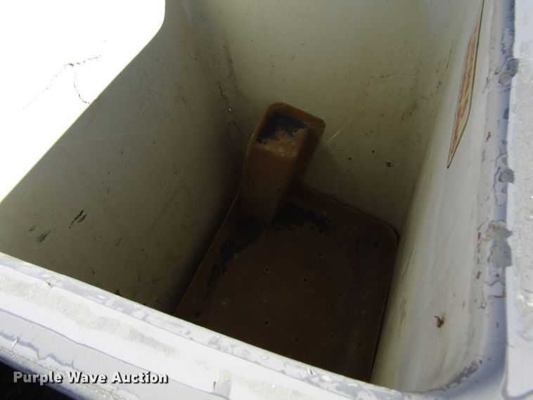 image for item DG6703 2005 Ford F550 Super Duty bucket truck