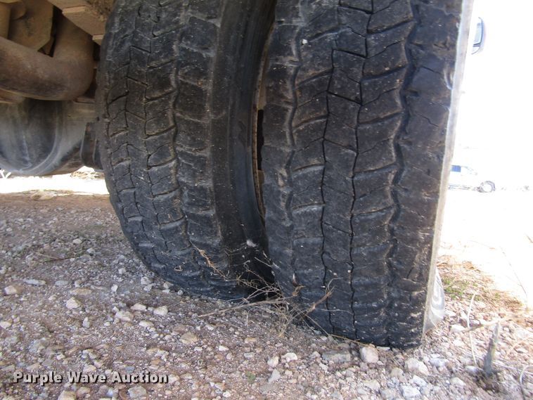 image for item DG6703 2005 Ford F550 Super Duty bucket truck