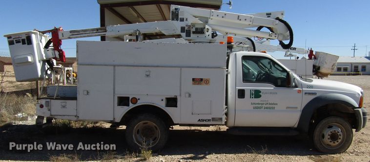 image for item DG6704 2007 Ford F550 Super Duty bucket truck