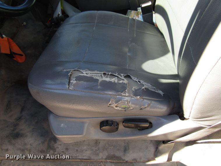 image for item DG6704 2007 Ford F550 Super Duty bucket truck