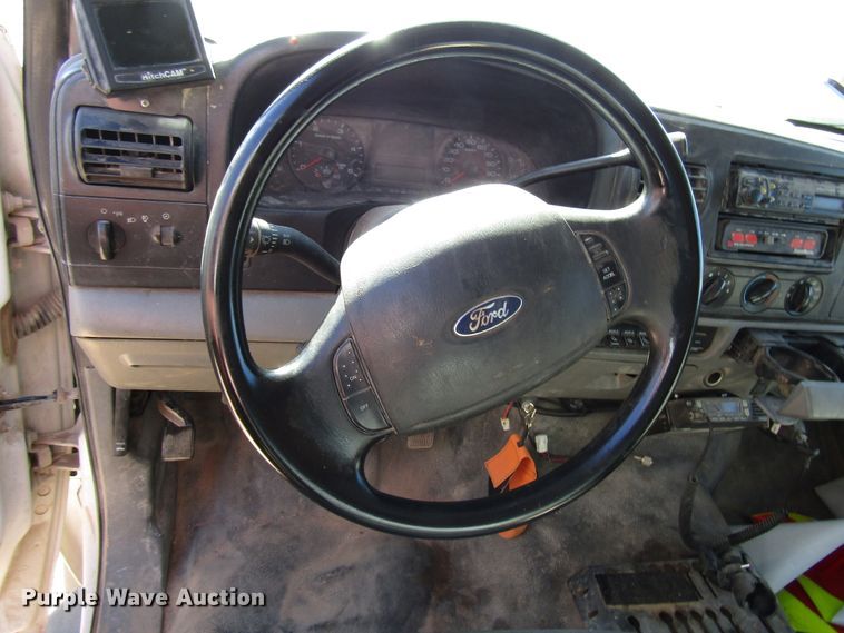 image for item DG6704 2007 Ford F550 Super Duty bucket truck