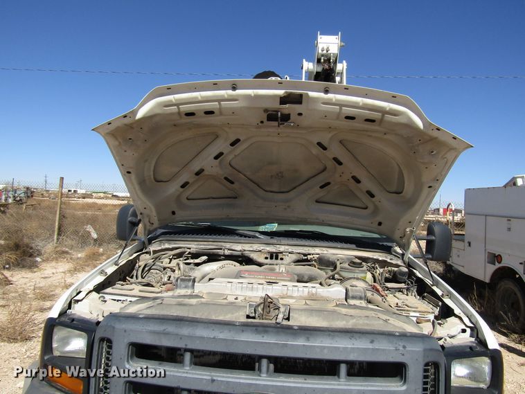 image for item DG6704 2007 Ford F550 Super Duty bucket truck