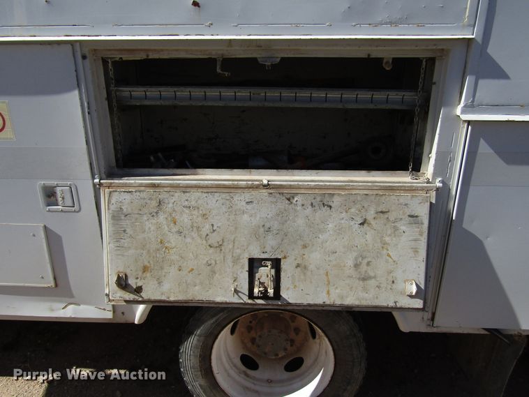 image for item DG6704 2007 Ford F550 Super Duty bucket truck