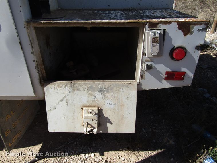 image for item DG6704 2007 Ford F550 Super Duty bucket truck