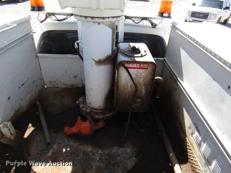 image for item DG6704 2007 Ford F550 Super Duty bucket truck