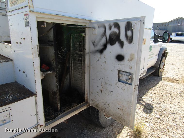 image for item DG6704 2007 Ford F550 Super Duty bucket truck