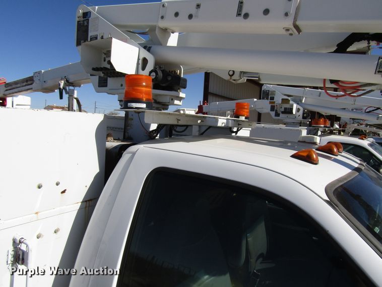 image for item DG6704 2007 Ford F550 Super Duty bucket truck