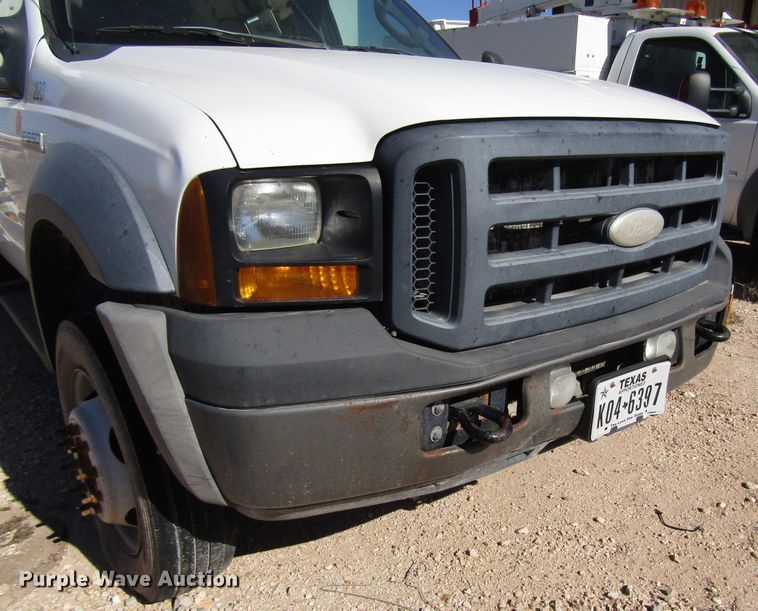 image for item DG6704 2007 Ford F550 Super Duty bucket truck