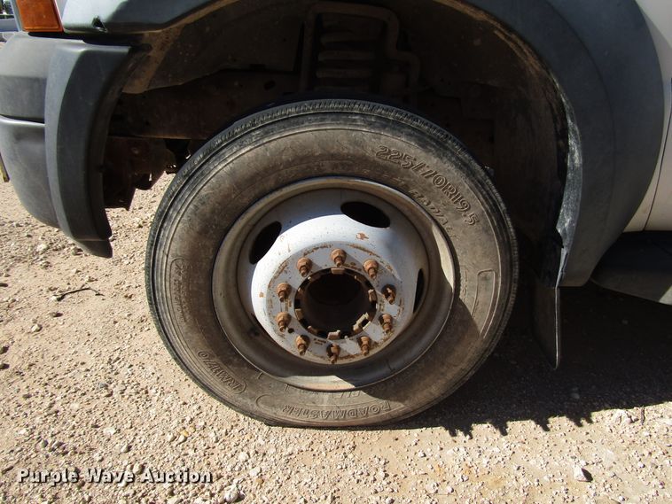 image for item DG6704 2007 Ford F550 Super Duty bucket truck