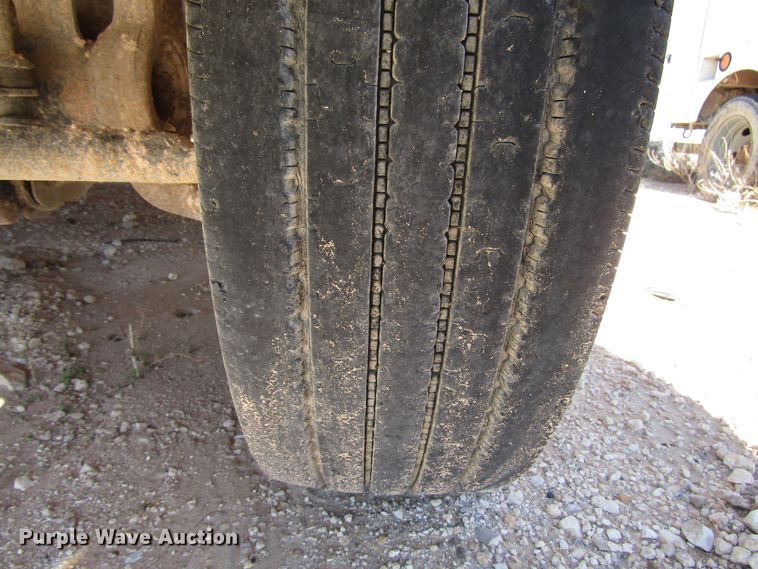 image for item DG6704 2007 Ford F550 Super Duty bucket truck