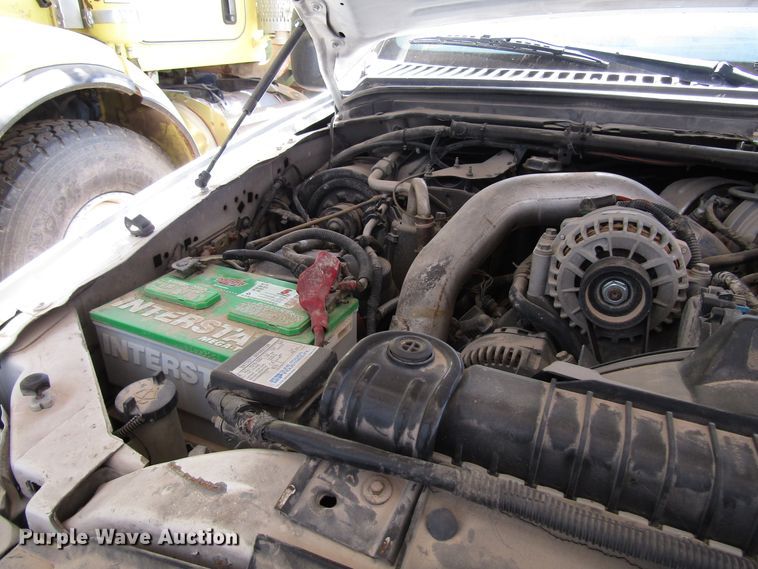 image for item DG6706 2004 Ford F550 Super Duty bucket truck