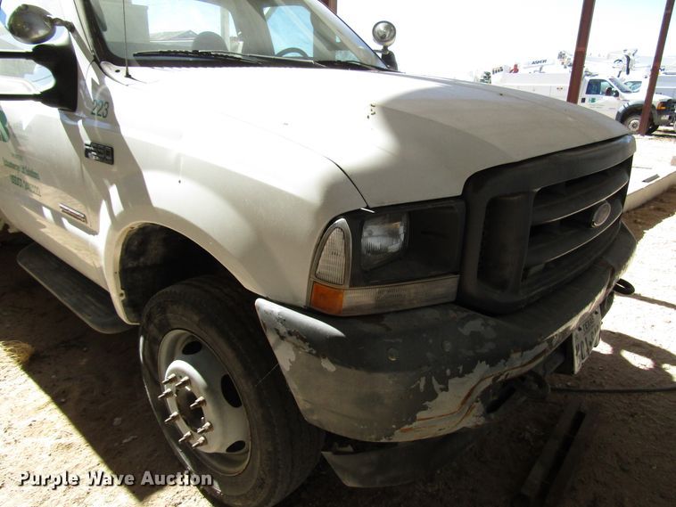 image for item DG6706 2004 Ford F550 Super Duty bucket truck